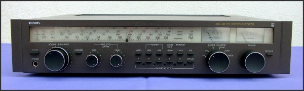 Am fm stereo receiver. Philips 22ah606.