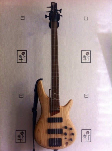   5-  Ibanez SR605-NTF