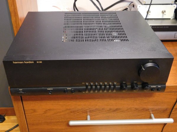 Усилитель Harman Kardon HK 680