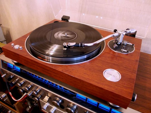 Pioneer 1200 виниловый проигрыватель. Pioneer pl 1200. Dual проигрыватели винила. Sony ps 3700. Technics виниловый проигрыватель sl 1600.