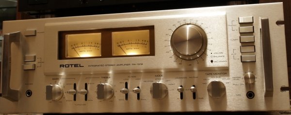 ��������� Rotel RA-1312