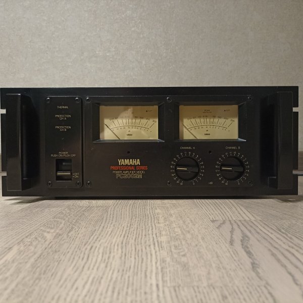 Yamaha PC2002M