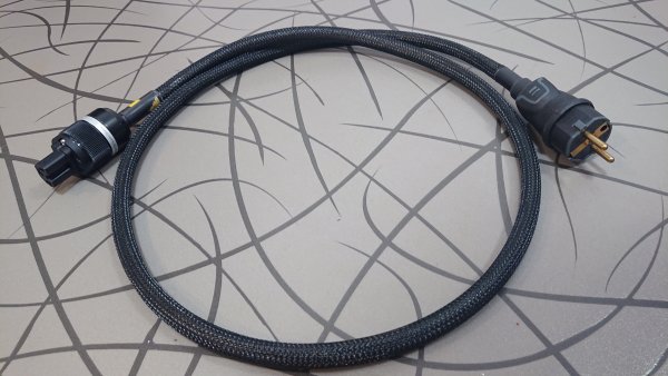 Pyramid HM-6SE   