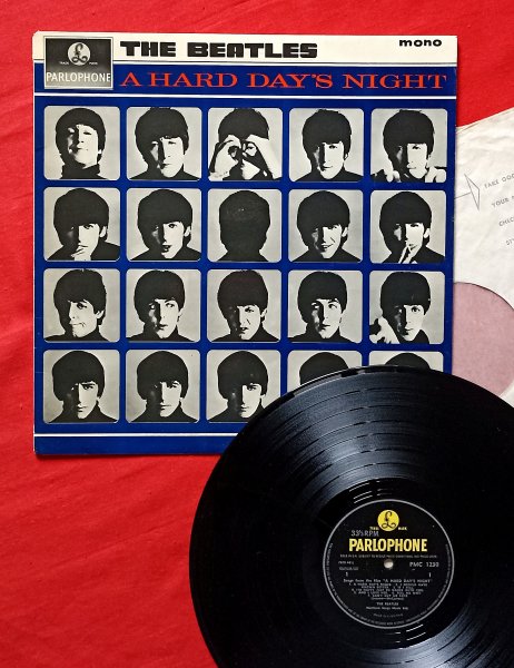 The BEATLES *A Hard Day’s Night*.1964.GT.BRITAIN.PARLOPHONE.EMI. PMC 1230. The BEATLES *A Hard Day’s Night*.1964.GT.BRITAIN.PARLOPHONE.EMI. PMC 1230.