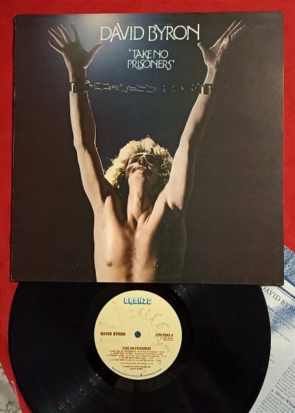 DAVID BYRON.*TAKE NO PRISONERS*.1975.ENGLAND.BRONZE. ILPS 9342. DAVID BYRON.*TAKE NO PRISONERS*.1975.ENGLAND.BRONZE. ILPS 9342.