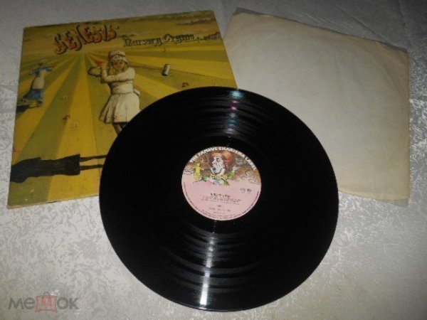 Genesis Nursery Cryme UK 1971