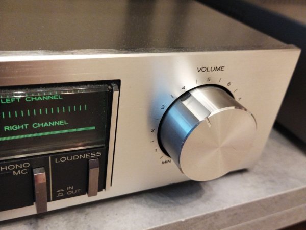 Teac A-707 DC   220volt