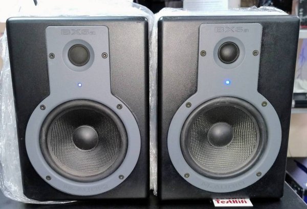    M-Audio Studiophile BX5a.   