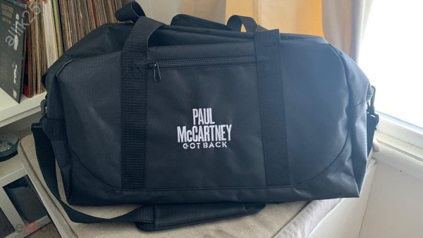 Paul Mccartney Got Back Tour 2024 VIP Merch Bag Paul Mccartney Got Back Tour 2024 VIP Merch Bag