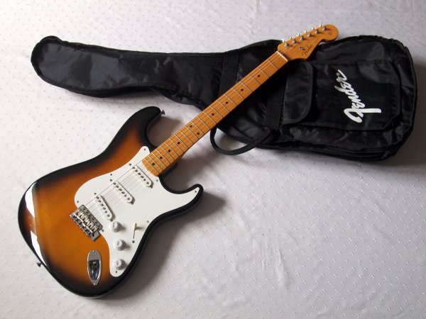 Продается Fender Stratocaster ST-57 SNB Japan Продается Fender Stratocaster ST-57 SNB Japan