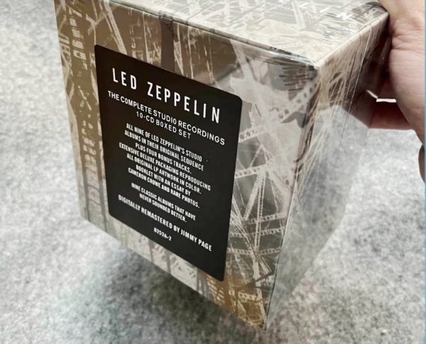 Led Zeppelin *The Complete Studio Recordings 10-CDs Box Set  / Sealed / 👈