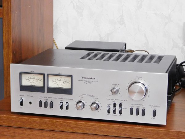  Technics SU-7700