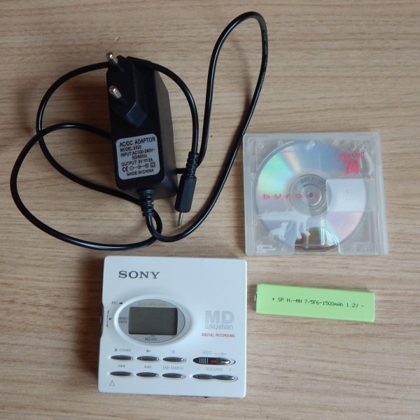  MD   Sony MZ-R91