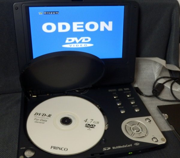 DVD  ODEON  ,  12. 👈👈👈