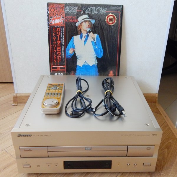 LD/DVD/CD  Pioneer DVL-H9, 