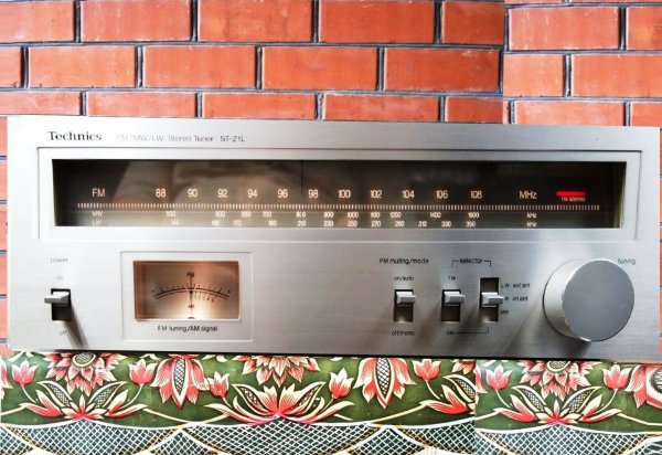 TECHNICS TUNER ST-Z1L ☆FM/ MW/ LW STEREO /VINTAGE / RETRO / ☆◄●NM 😉👉