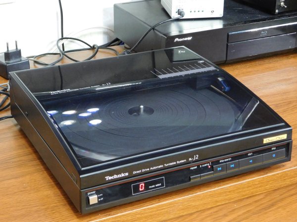   Technics SL-J2