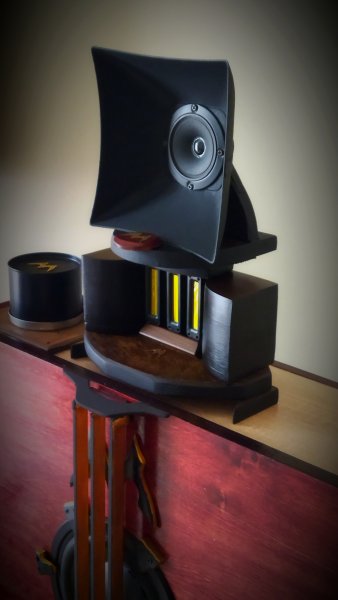 ���� �������� ��������� �� ���� BOSE301