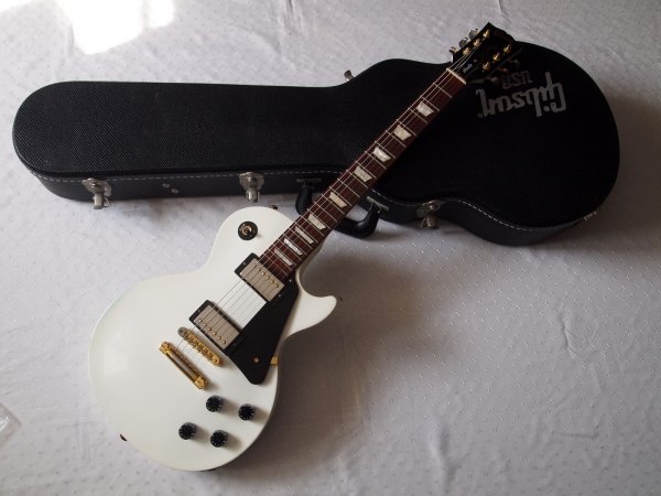 ��������� Gibson Les Paul Studio White