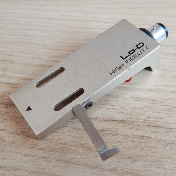 ���� Hitachi (Lo-D) HIGH FIDELITY, Silver, ������