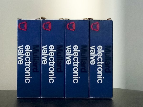 ���������� ECC82 Mullard