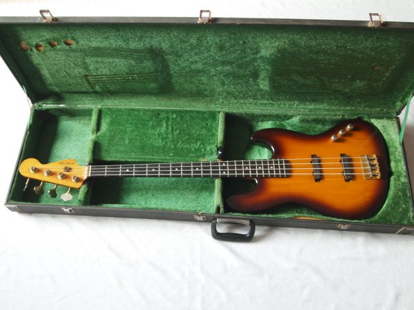 ��������� ��������� Schecter Jazz Bass USA