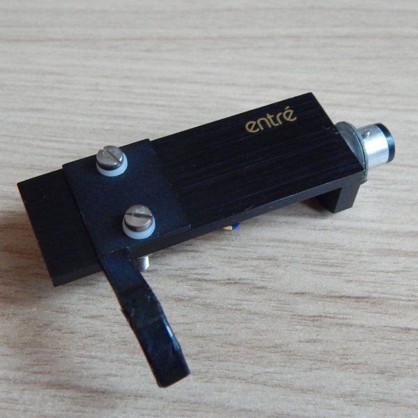 ���� Entre � ������� ������ two-pin lock, ������