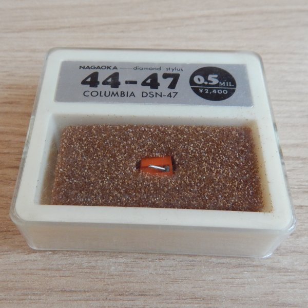 ������� Denon DSN-47 (Aiwa AN-8745, Sansui SN-44), ������