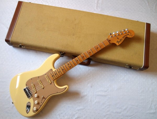 ��������� Fender Yngwie Malmsteen Stratocaster USA