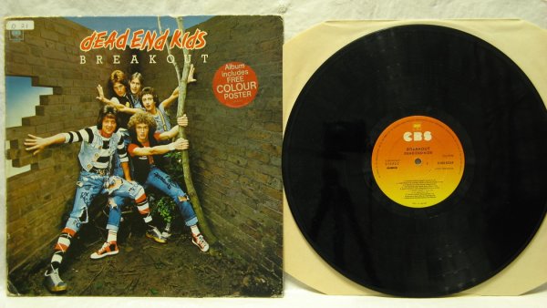 DEAD AND KIDS-uk-1977