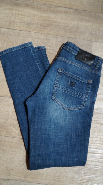 ������ ARMANI JEANS Made In Italy