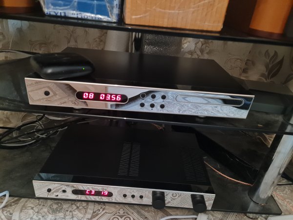 CD-������������� Aura vivid 