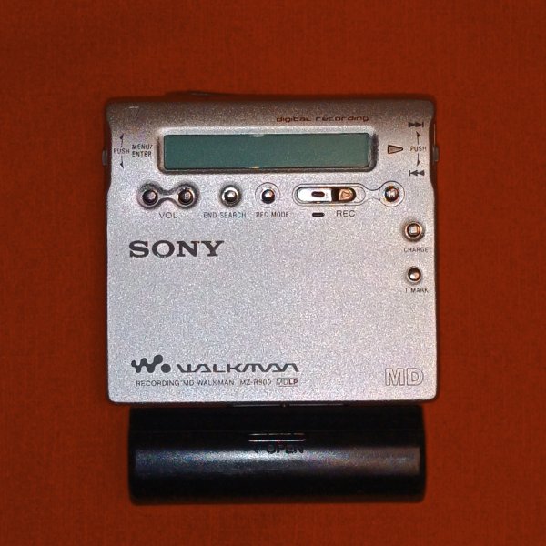 MiniDisc Recorder SONY MZ-R900 Walkman. Japan.
