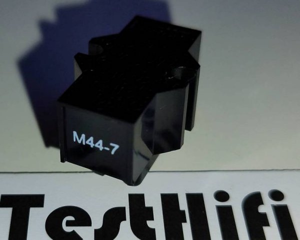 �� �������� Shure M44-7. ��������� �� ��