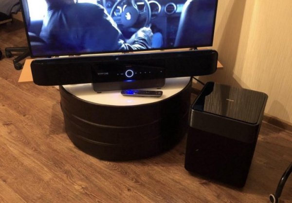 �������� HD ��������� �������� Philips HTS8160B/51