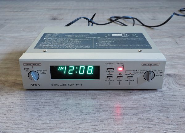 �����-������ Aiwa Digital Audio Timer MT-3, ������