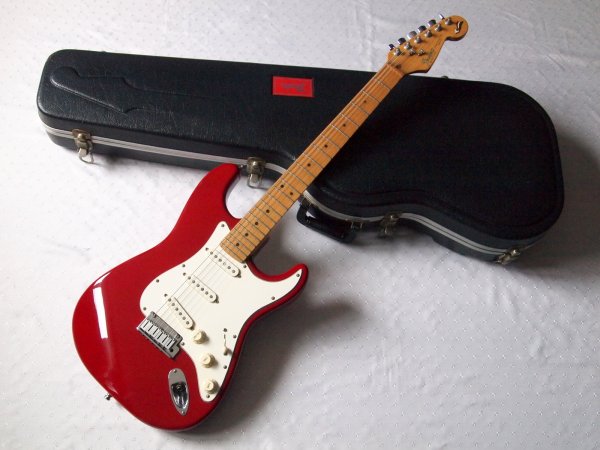 ��������� Fender Stratocaster American Std 40-Anniversary