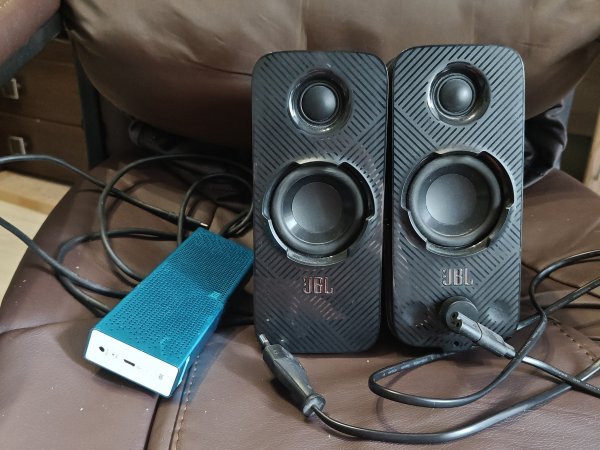 ������� JBL