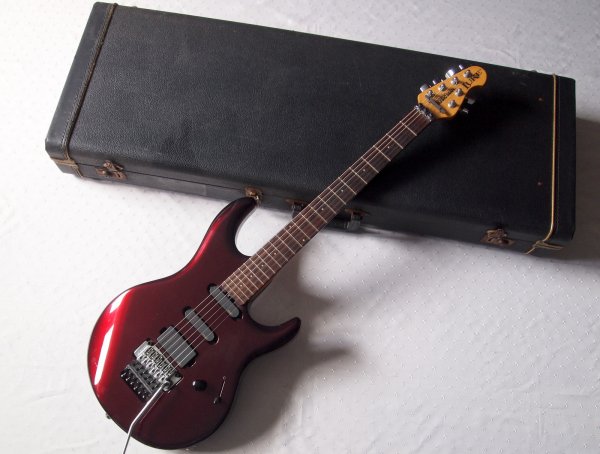 ��������� Music Man Luke USA