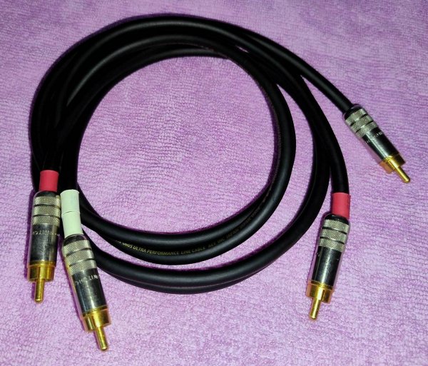 ���� ���������� �������� AET Evolution 0605 Ultra Performance Line Cable