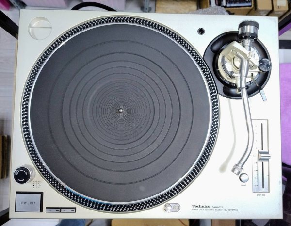 ������������� ��������� ��������� Technics SL-1200 MK5 VG. �������� �� ��.