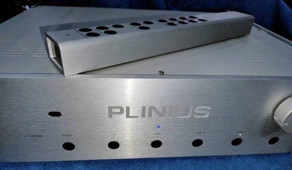 ������ ��������� Plinius Hautonga. �������� �� ��