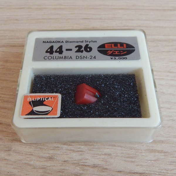 ������� Denon DSN-24 ������ ������������ Nagaoka, ������