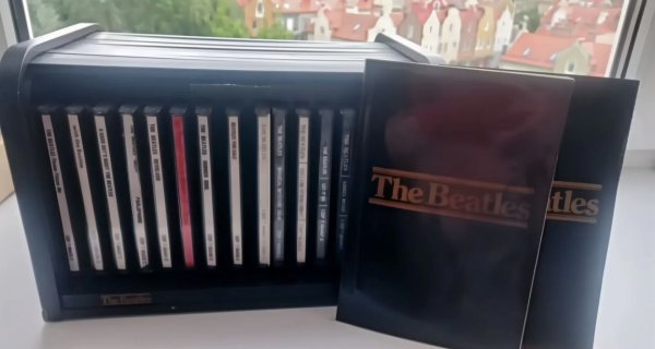 ������ ��������� CD The Beatles ����� � ������