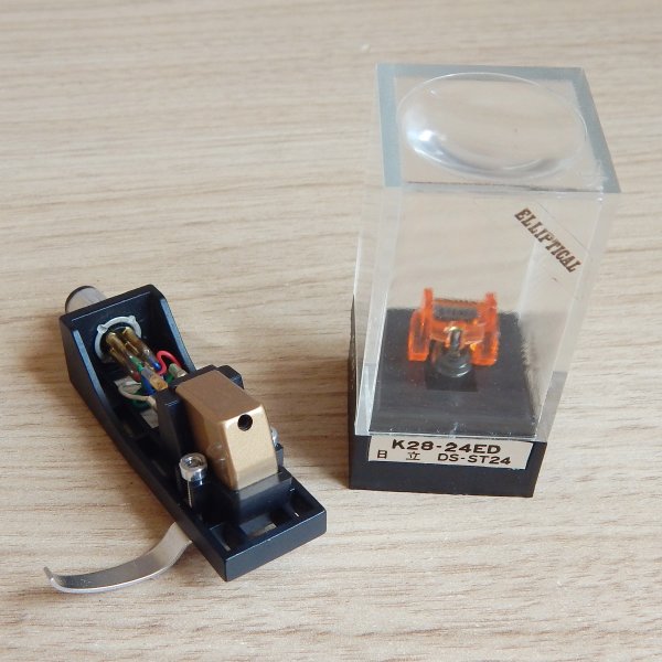 Hitachi (Lo-D) MT-202mkII, ���� Hitachi (Lo-D), ���� Hitachi DS-ST24 ������