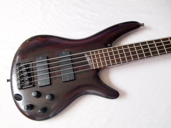 Продается пятиструнный бас Ibanez SR-745 Japan Продается пятиструнный бас Ibanez SR-745 Japan