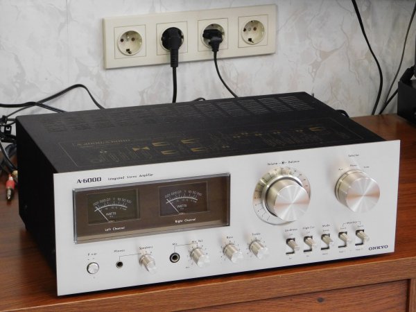 ��������� Onkyo A-6000