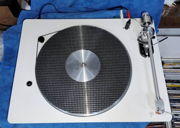 ������������� ������ VPI Traveler V2. �������� �� ��.