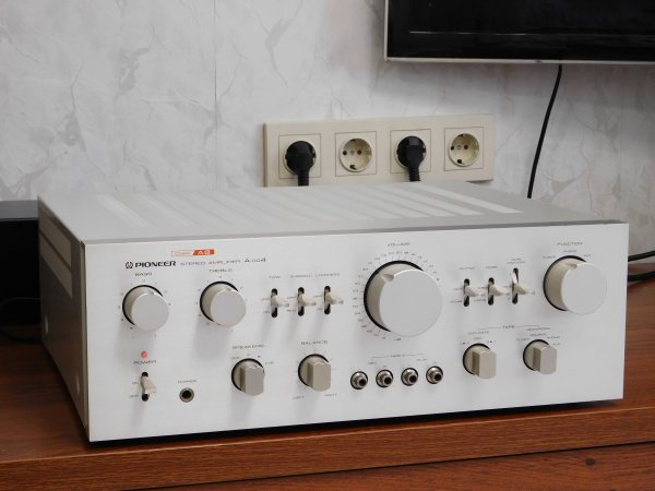 ��������� Pioneer A-004