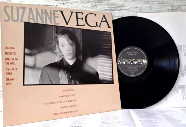 Suzanne Vega -Suzanne Vega �1985 Germany, A&M Records - 395 072-1, Ins / NM